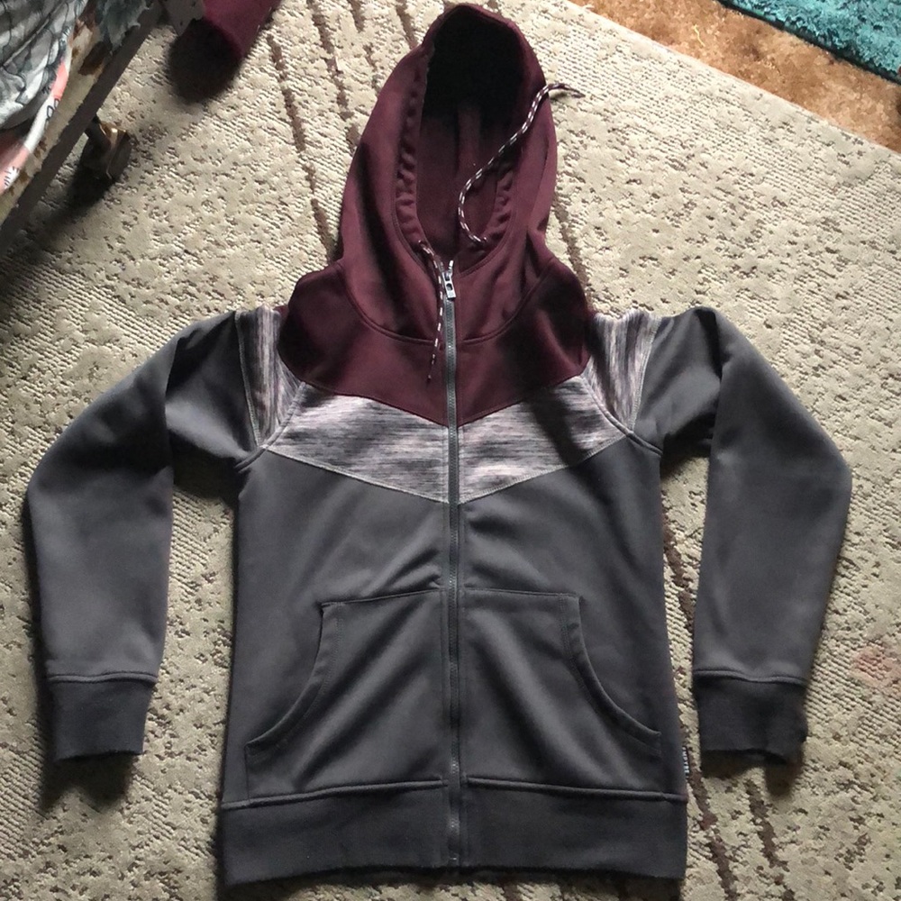 Empyre zip up